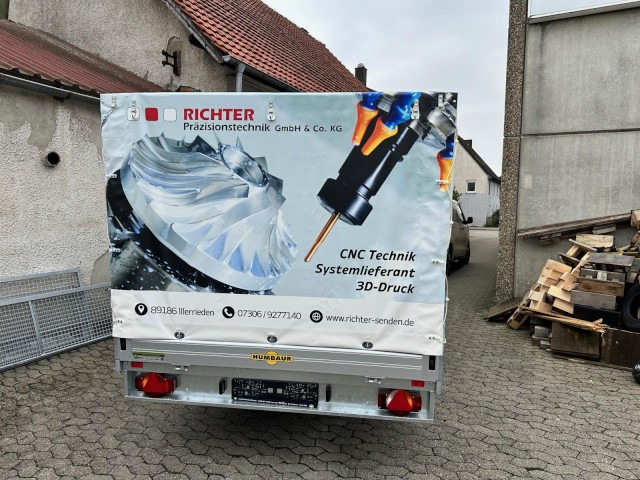 Humbaur Humbaur Plane mit Beschriftung im Digitaldruck - Přívěsný vozík: obrázek 4 Humbaur Humbaur Plane mit Beschriftung im Digitaldruck - Přívěsný vozík: obrázek 4