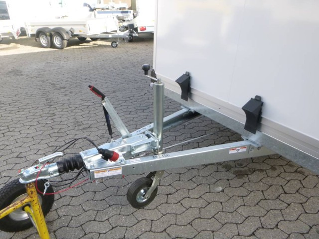 Humbaur Koffer HK 253218-20 PF30, 2,5 to. 3185x1730x1885mm - Skříňový přívěs: obrázek 2 Humbaur Koffer HK 253218-20 PF30, 2,5 to. 3185x1730x1885mm - Skříňový přívěs: obrázek 2