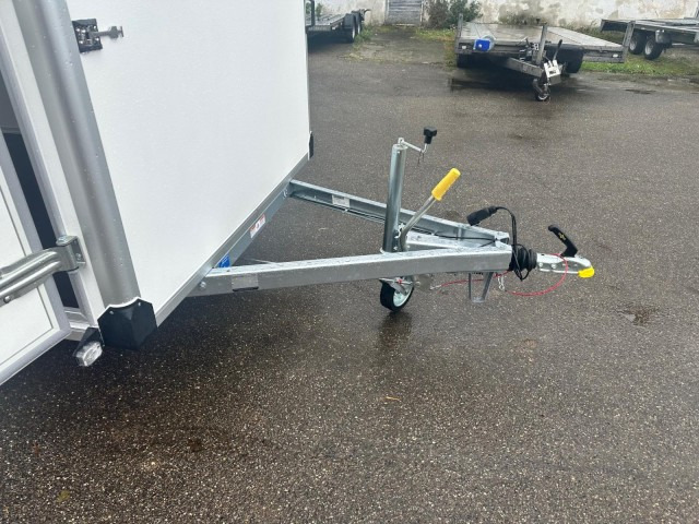 Humbaur Koffer HK 254018-20P FlexZurr, 2,5 to. 4060x1770x2000mm - Skříňový přívěs: obrázek 2 Humbaur Koffer HK 254018-20P FlexZurr, 2,5 to. 4060x1770x2000mm - Skříňový přívěs: obrázek 2