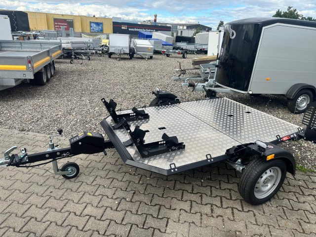 Lorries Motorradanhänger MT-2, 0,75 to. 240 x 174 cm, absenkbar - Přepravník motocyklů: obrázek 2 Lorries Motorradanhänger MT-2, 0,75 to. 240 x 174 cm, absenkbar - Přepravník motocyklů: obrázek 2