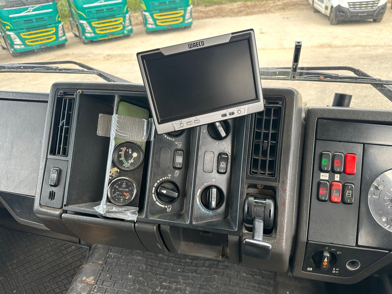 MERCEDES-BENZ SK 2231 6x2 - Vůz na odvoz odpadků: obrázek 3 MERCEDES-BENZ SK 2231 6x2 - Vůz na odvoz odpadků: obrázek 3