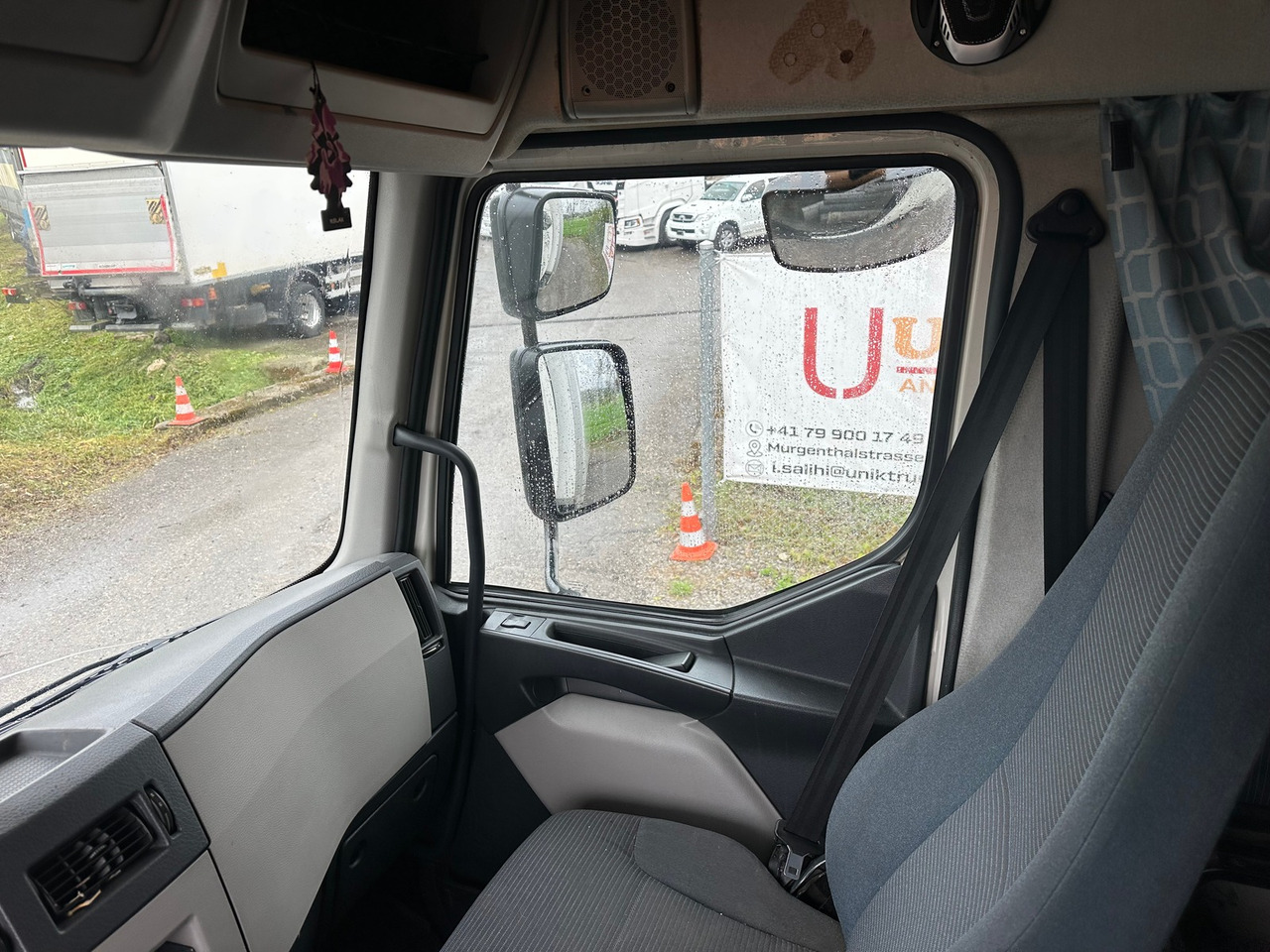 VOLVO FL 290 4x2 thermoking 1200 - Chladírenský nákladní automobil: obrázek 4 VOLVO FL 290 4x2 thermoking 1200 - Chladírenský nákladní automobil: obrázek 4
