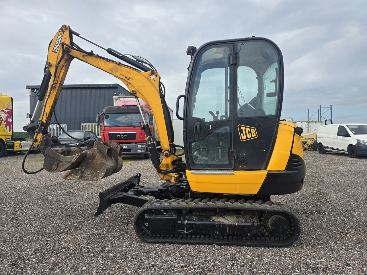 JCB 8026 CTS - Mini rýpadlo: obrázek 4 JCB 8026 CTS - Mini rýpadlo: obrázek 4