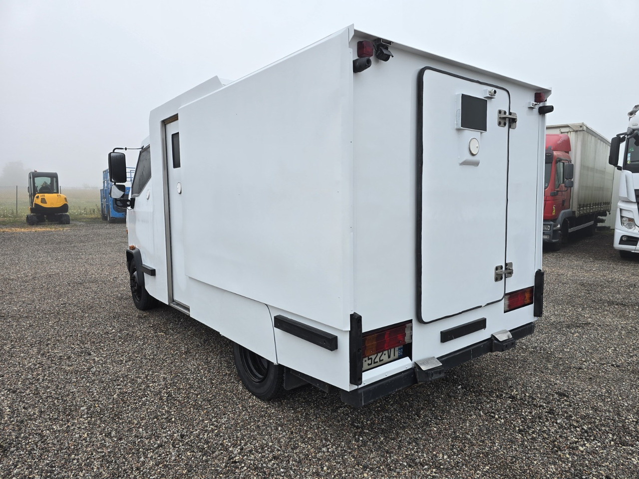 Mercedes Vario 816 - Inkasování vůz: obrázek 5 Mercedes Vario 816 - Inkasování vůz: obrázek 5