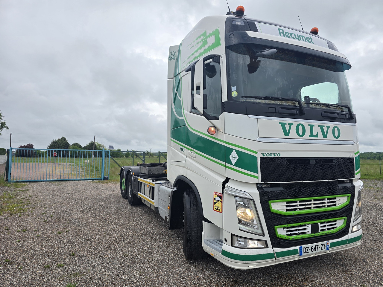 VOLVO FH500 Globe XL - Hákový nosič kontejnerů: obrázek 2 VOLVO FH500 Globe XL - Hákový nosič kontejnerů: obrázek 2