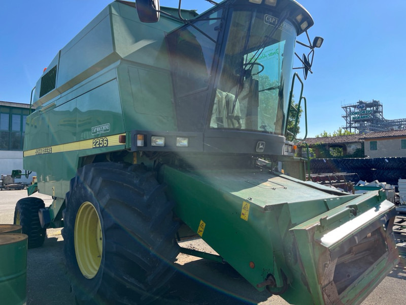John Deere 2256 - Sklízecí mlátička: obrázek 5 John Deere 2256 - Sklízecí mlátička: obrázek 5