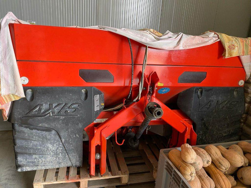 Kuhn Axis 40.1 W - Rozmetadlo hnoje: obrázek 1 Kuhn Axis 40.1 W - Rozmetadlo hnoje: obrázek 1