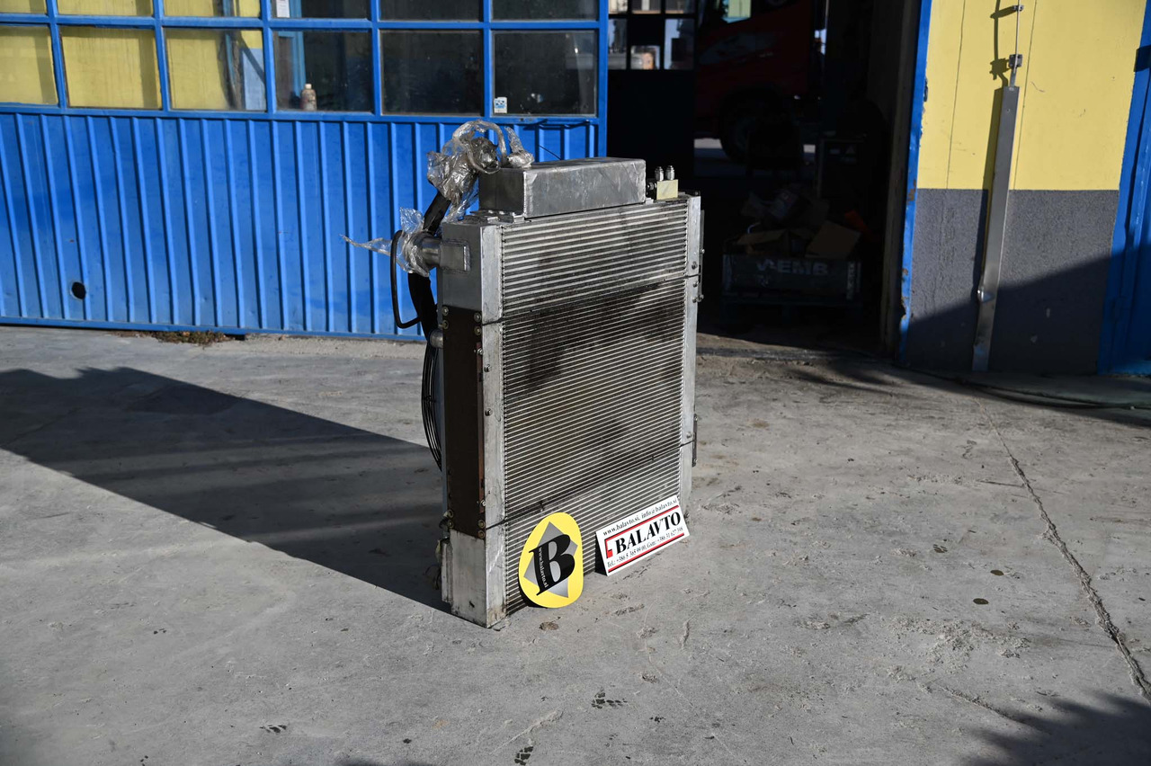 AKG engine cooling radiator - Chladič pro Stavební technika: obrázek 5 AKG engine cooling radiator - Chladič pro Stavební technika: obrázek 5