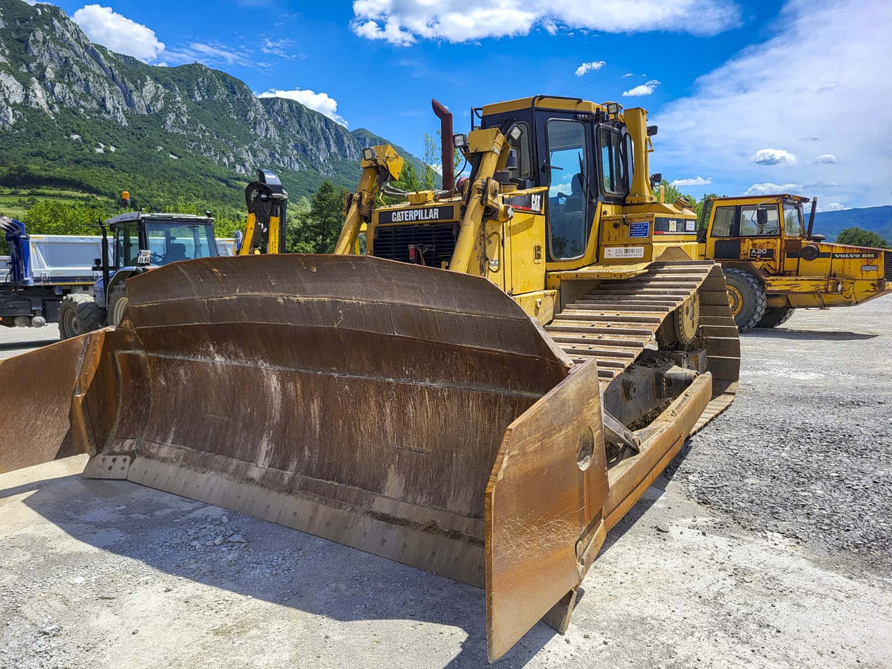 CATERPILLAR D6R - Buldozer: obrázek 5 CATERPILLAR D6R - Buldozer: obrázek 5