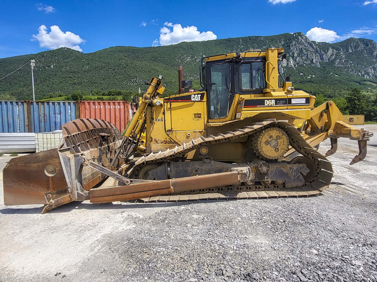 Caterpillar D6R - Buldozer: obrázek 2 Caterpillar D6R - Buldozer: obrázek 2