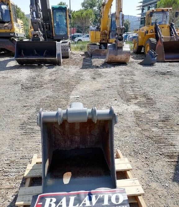 Digging bucket 700 mm - Lžíce na bagr: obrázek 1 Digging bucket 700 mm - Lžíce na bagr: obrázek 1