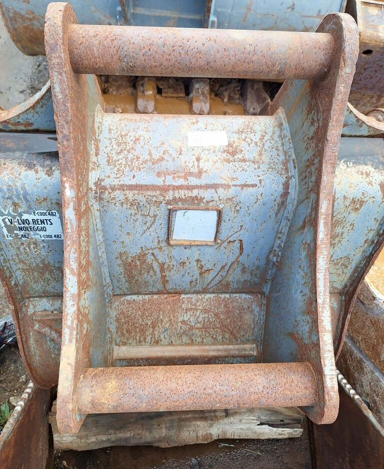 Digging bucket 800 mm Volvo S60 - Lžíce na bagr: obrázek 2 Digging bucket 800 mm Volvo S60 - Lžíce na bagr: obrázek 2