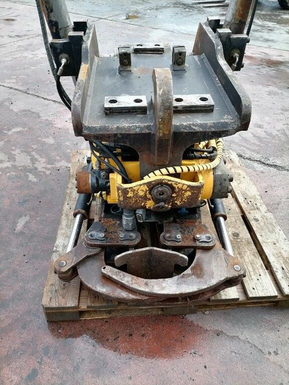 Engcon EC30 Volvo S2 - Tiltrotátor: obrázek 3 Engcon EC30 Volvo S2 - Tiltrotátor: obrázek 3