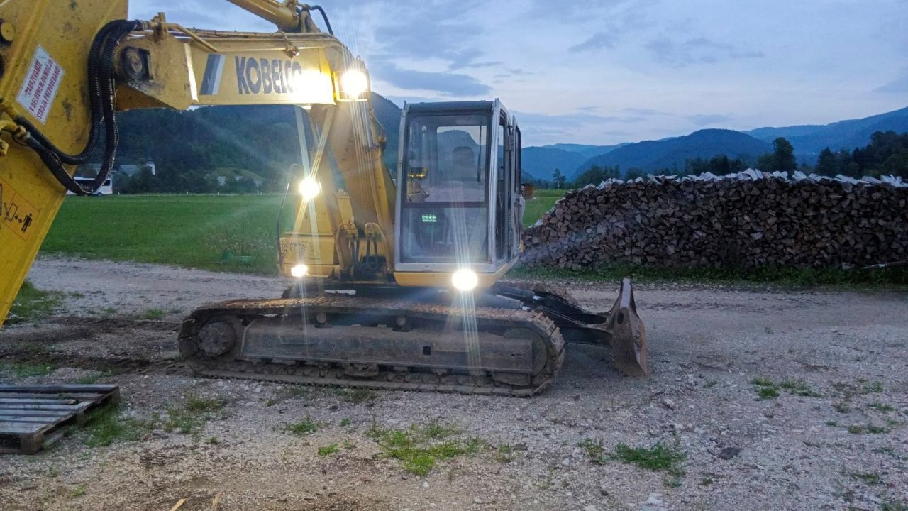 KOBELCO SK 130LC - Pásové rýpadlo: obrázek 4 KOBELCO SK 130LC - Pásové rýpadlo: obrázek 4