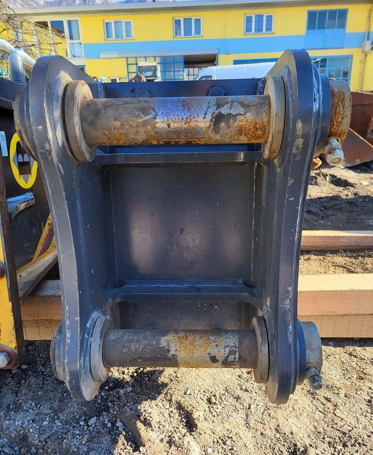 New BAT 220F - Hydraulické kladivo: obrázek 2 New BAT 220F - Hydraulické kladivo: obrázek 2