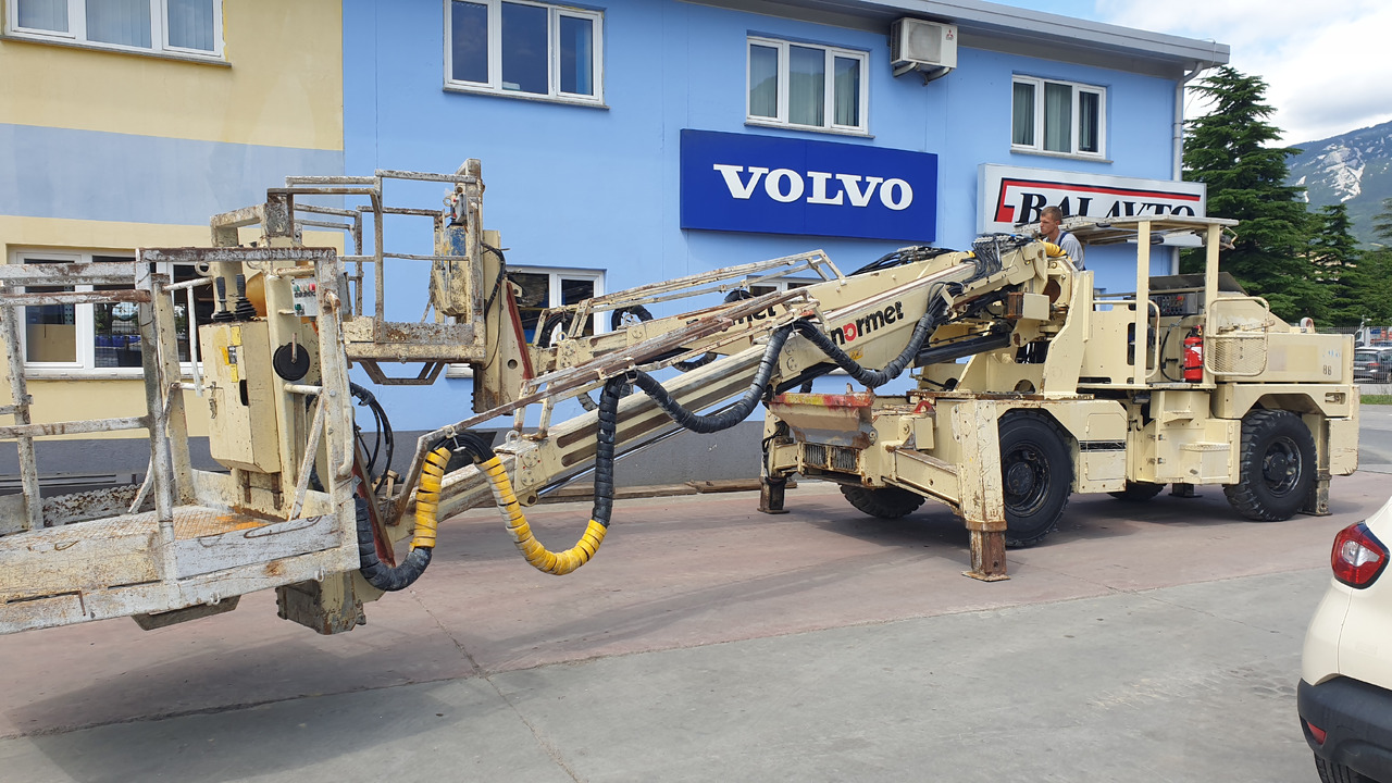 Normet Himec 9905 BT - Důlní stroj: obrázek 5 Normet Himec 9905 BT - Důlní stroj: obrázek 5