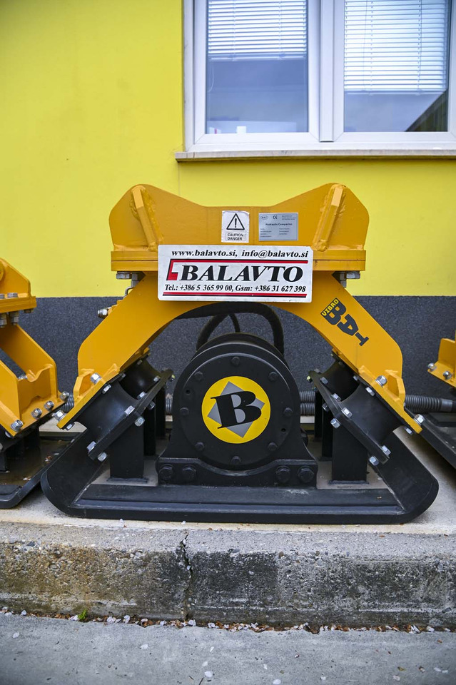 Plate compactor VIBROBAT 06 - Příslušenství pro Rýpadlo: obrázek 1 Plate compactor VIBROBAT 06 - Příslušenství pro Rýpadlo: obrázek 1