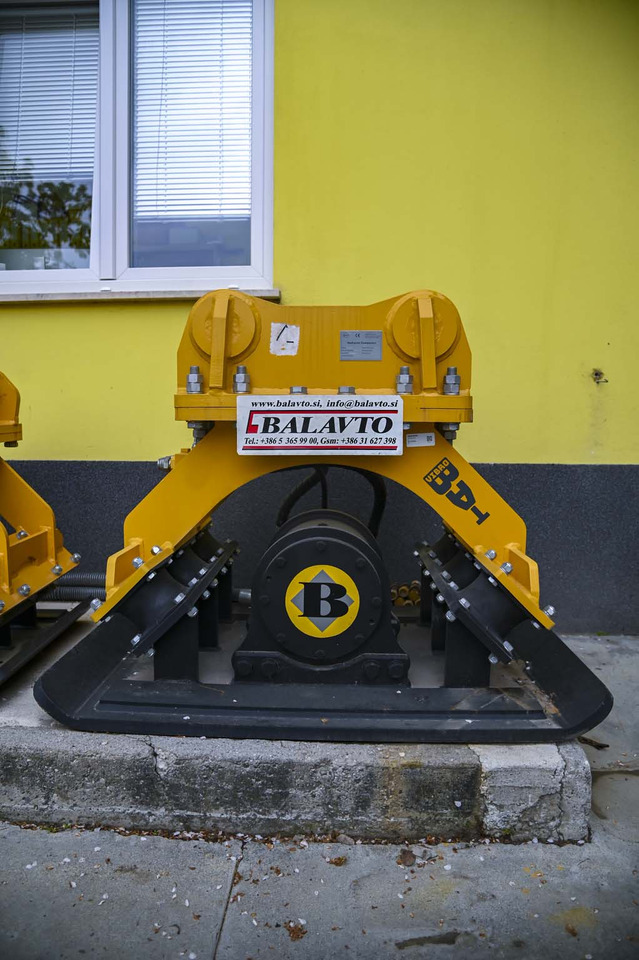 Plate compactor VIBROBAT 08 - Příslušenství pro Rýpadlo: obrázek 2 Plate compactor VIBROBAT 08 - Příslušenství pro Rýpadlo: obrázek 2