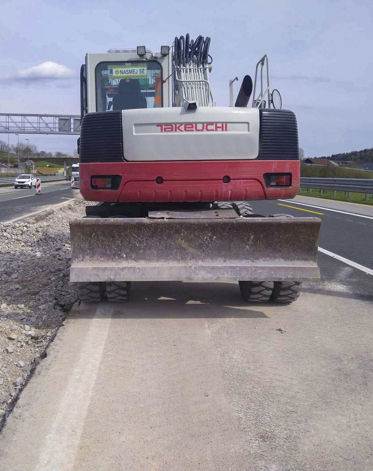 Takeuchi TB1160W - Kolesové rýpadlo: obrázek 5 Takeuchi TB1160W - Kolesové rýpadlo: obrázek 5