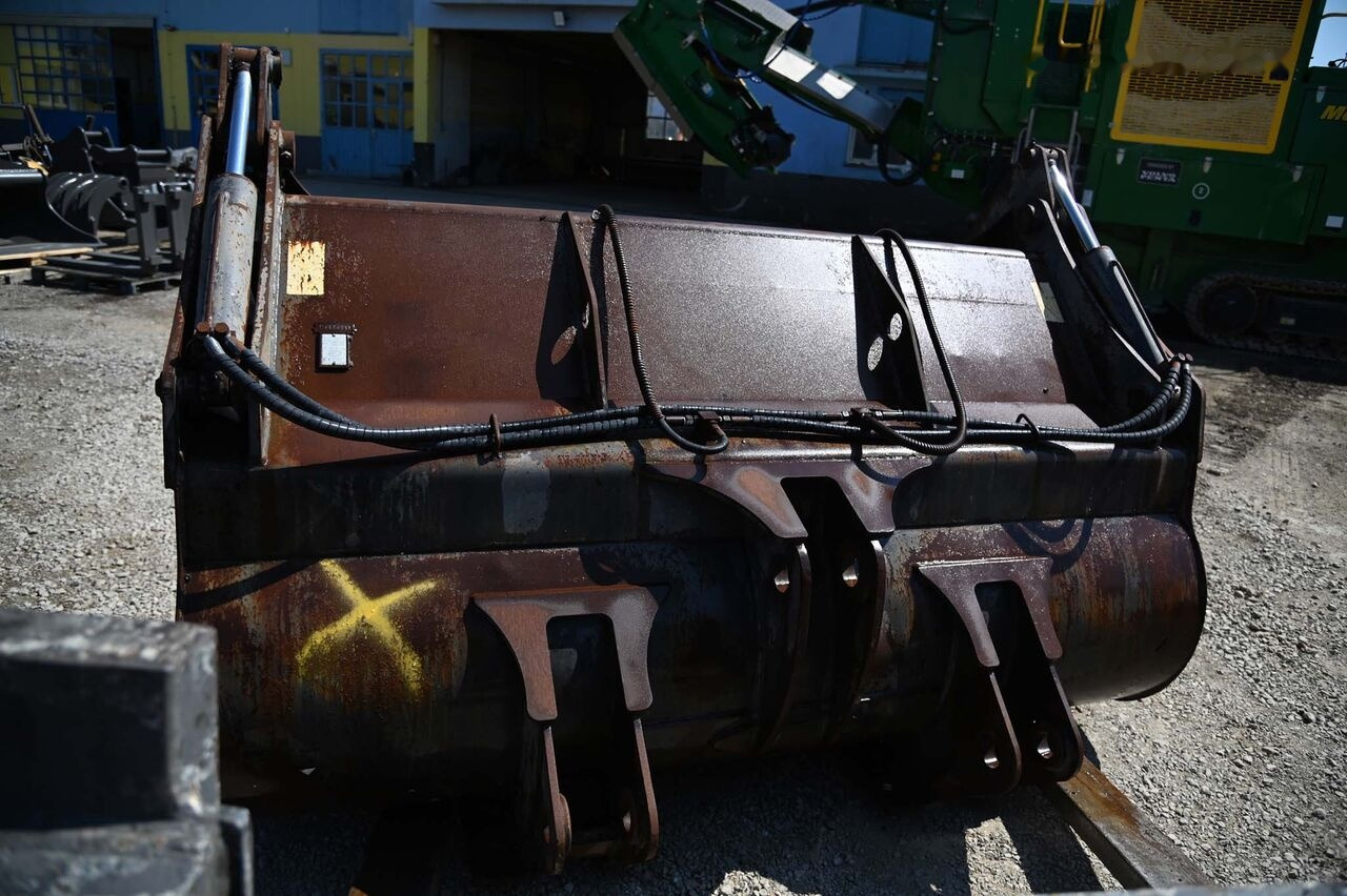 Trevi Benne loader bucket 2500 mm - Nakládací lžíce: obrázek 5 Trevi Benne loader bucket 2500 mm - Nakládací lžíce: obrázek 5