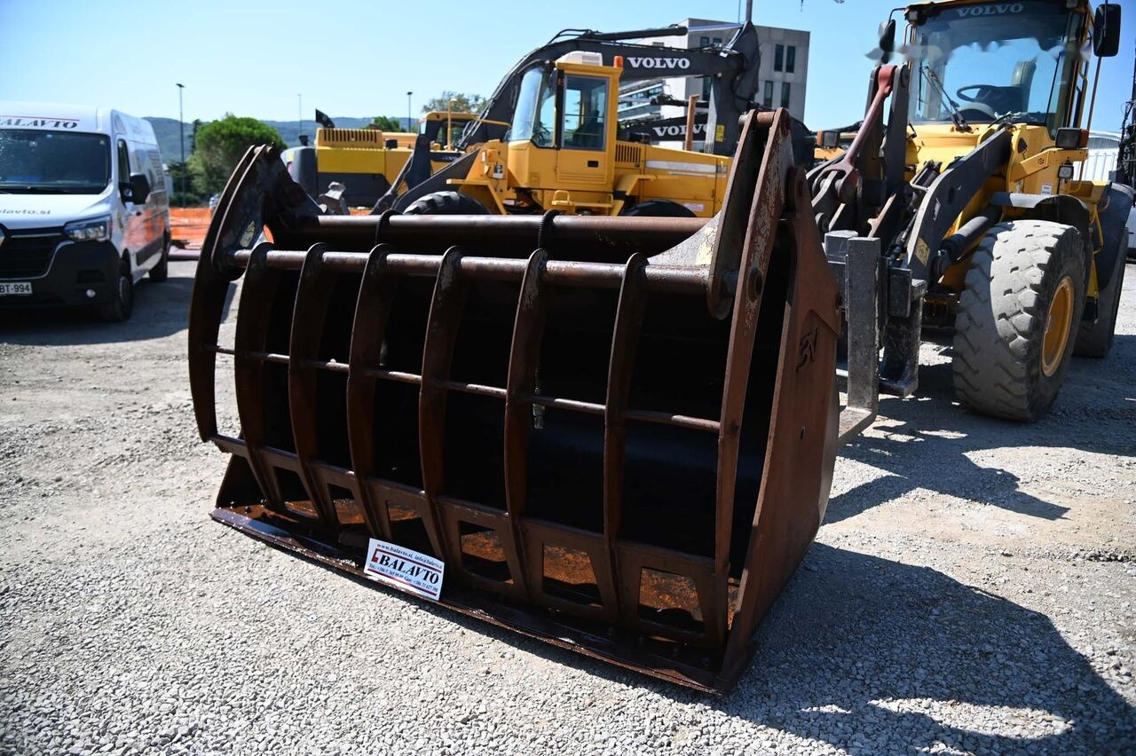 Trevi Benne loader bucket 2500 mm - Nakládací lžíce: obrázek 2 Trevi Benne loader bucket 2500 mm - Nakládací lžíce: obrázek 2