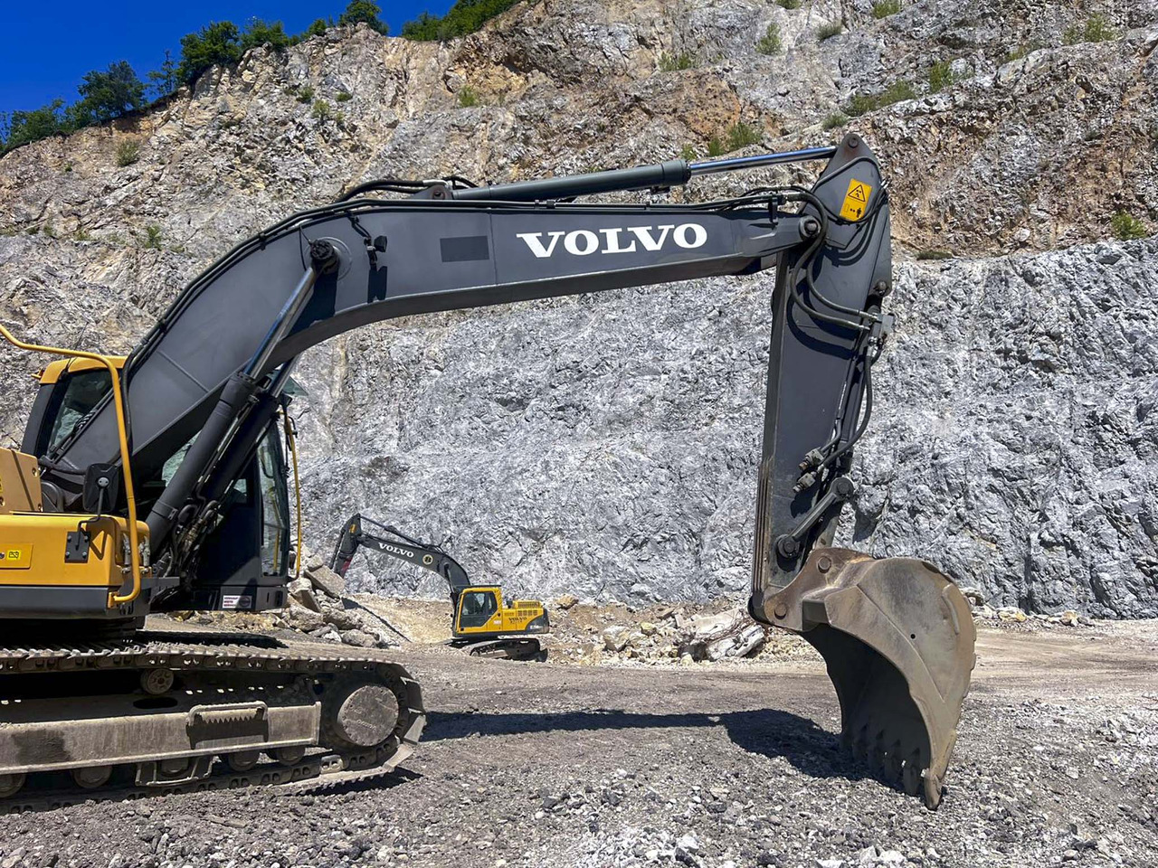 VOLVO EC220D - Pásové rýpadlo: obrázek 4 VOLVO EC220D - Pásové rýpadlo: obrázek 4