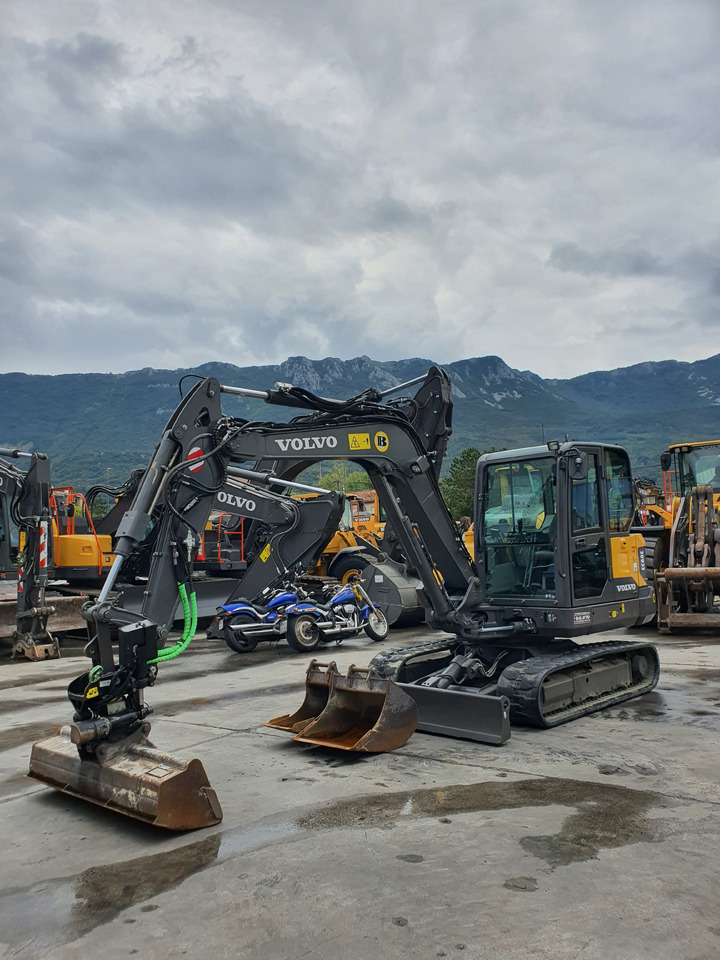 VOLVO EC60E - Mini rýpadlo: obrázek 3 VOLVO EC60E - Mini rýpadlo: obrázek 3