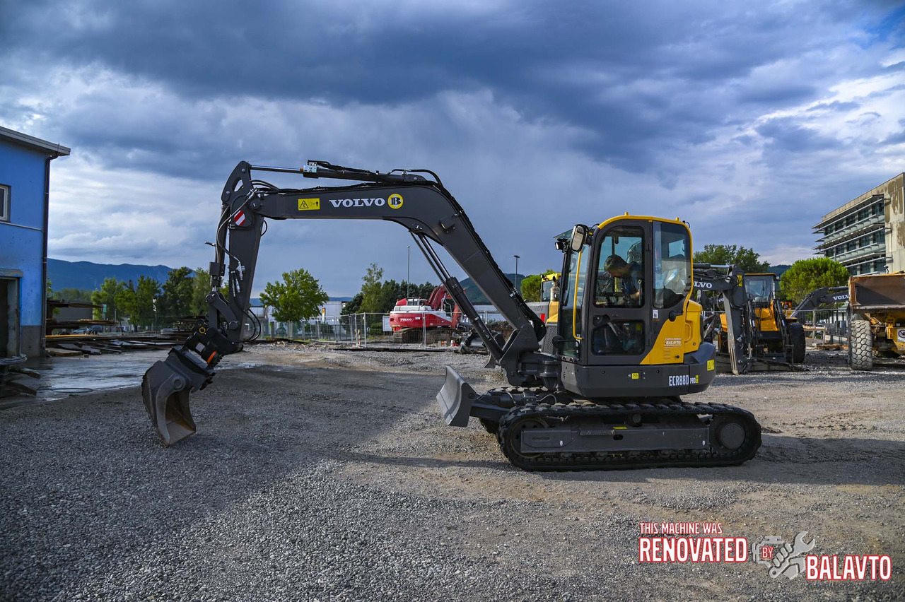 VOLVO ECR88D - Mini rýpadlo: obrázek 3 VOLVO ECR88D - Mini rýpadlo: obrázek 3