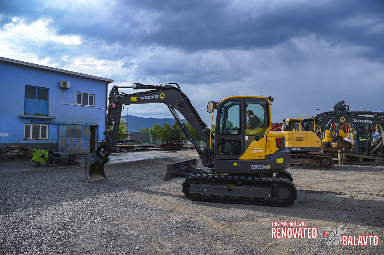 VOLVO ECR88D - Mini rýpadlo: obrázek 4 VOLVO ECR88D - Mini rýpadlo: obrázek 4