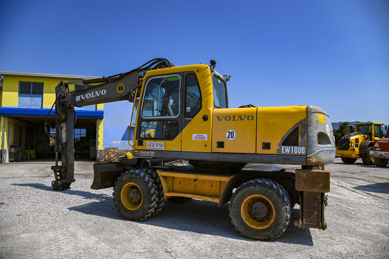 VOLVO EW180B - Kolesové rýpadlo: obrázek 3 VOLVO EW180B - Kolesové rýpadlo: obrázek 3