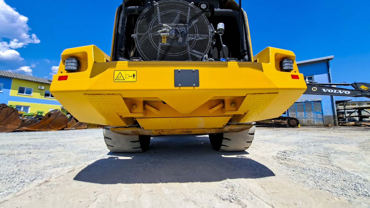 Kolový nakladač VOLVO L120H: obrázek 28