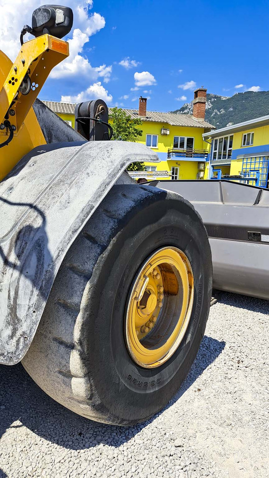 Kolový nakladač VOLVO L120H: obrázek 19