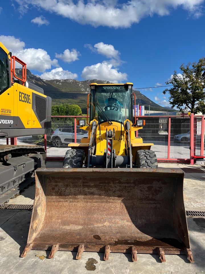 VOLVO L35B - Kolový nakladač: obrázek 1 VOLVO L35B - Kolový nakladač: obrázek 1