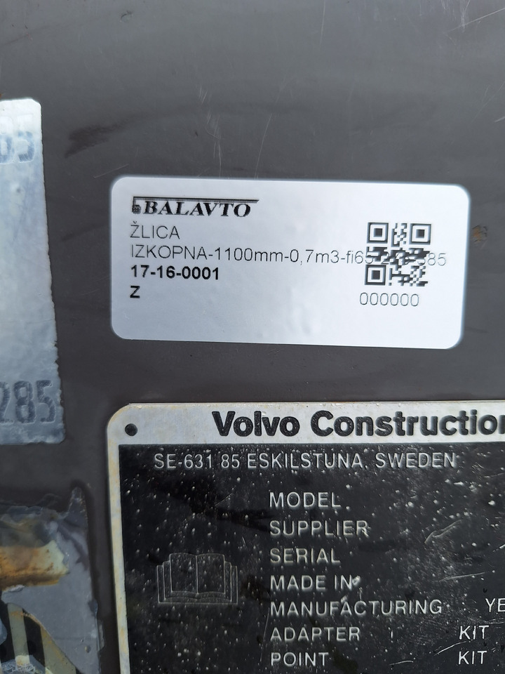 VOLVO digging bucket 1100 mm - Lžíce na bagr: obrázek 5 VOLVO digging bucket 1100 mm - Lžíce na bagr: obrázek 5