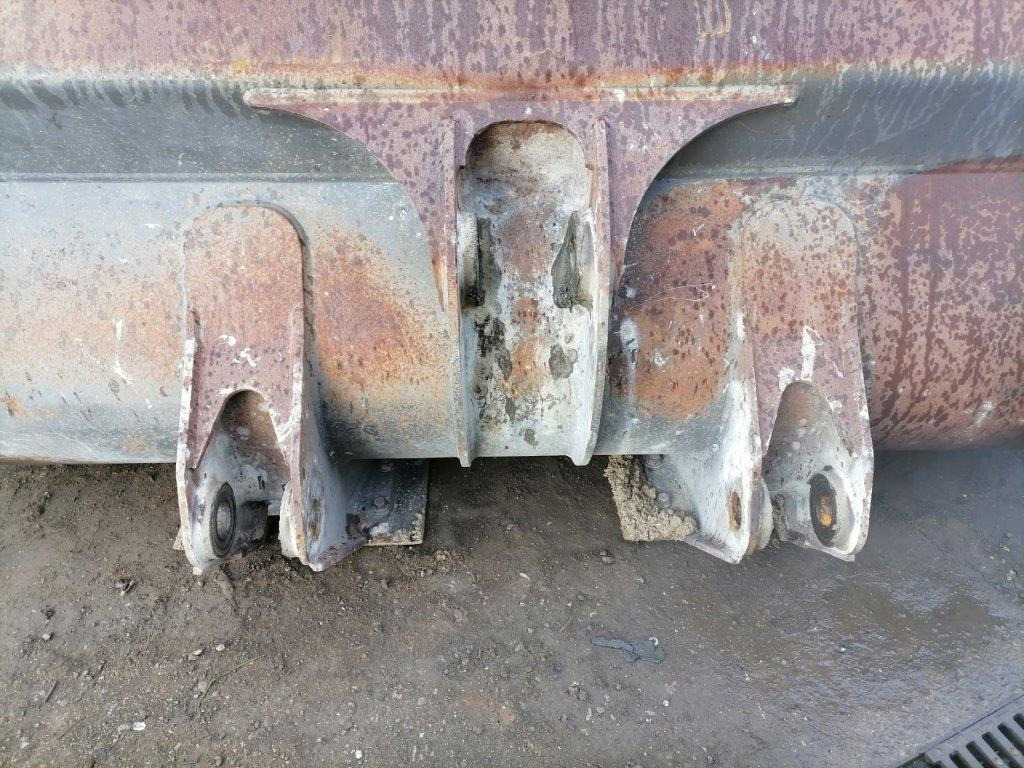 VOLVO loader bucket 2800 mm - Nakládací lžíce pro Kolový nakladač: obrázek 4 VOLVO loader bucket 2800 mm - Nakládací lžíce pro Kolový nakladač: obrázek 4