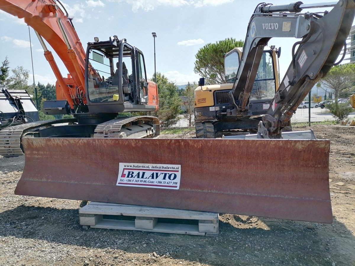 Volvo EC/ECR excavator blades - Radlice: obrázek 1 Volvo EC/ECR excavator blades - Radlice: obrázek 1