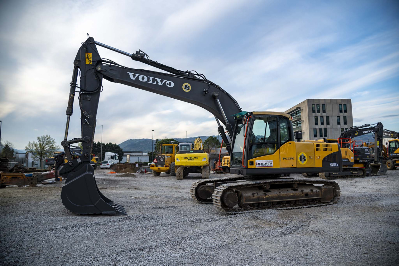 Volvo EC210CNL - Pásové rýpadlo: obrázek 2 Volvo EC210CNL - Pásové rýpadlo: obrázek 2
