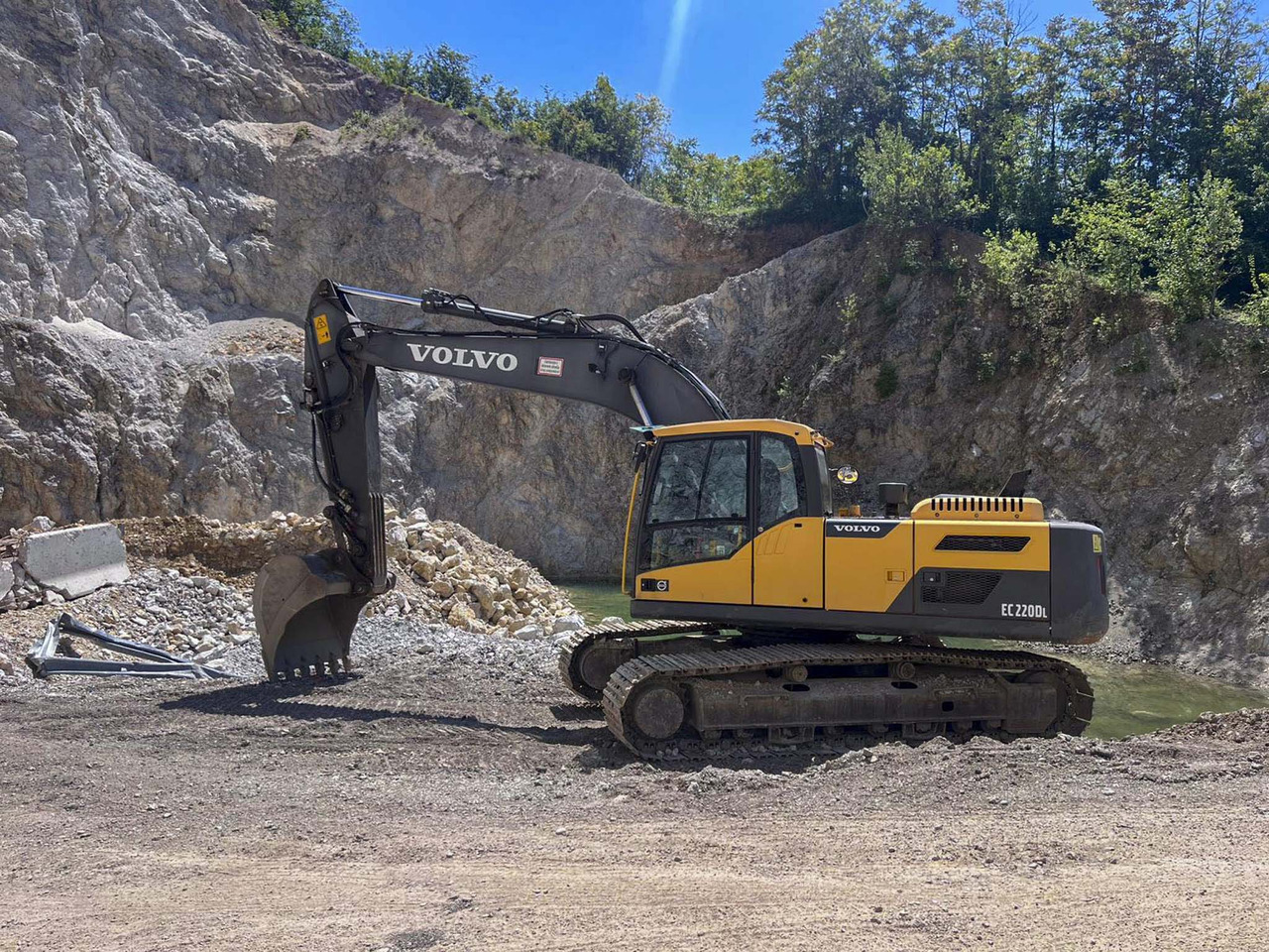 Volvo EC220D - Pásové rýpadlo: obrázek 1 Volvo EC220D - Pásové rýpadlo: obrázek 1