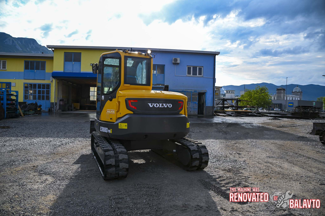 Mini rýpadlo Volvo ECR88D: obrázek 21