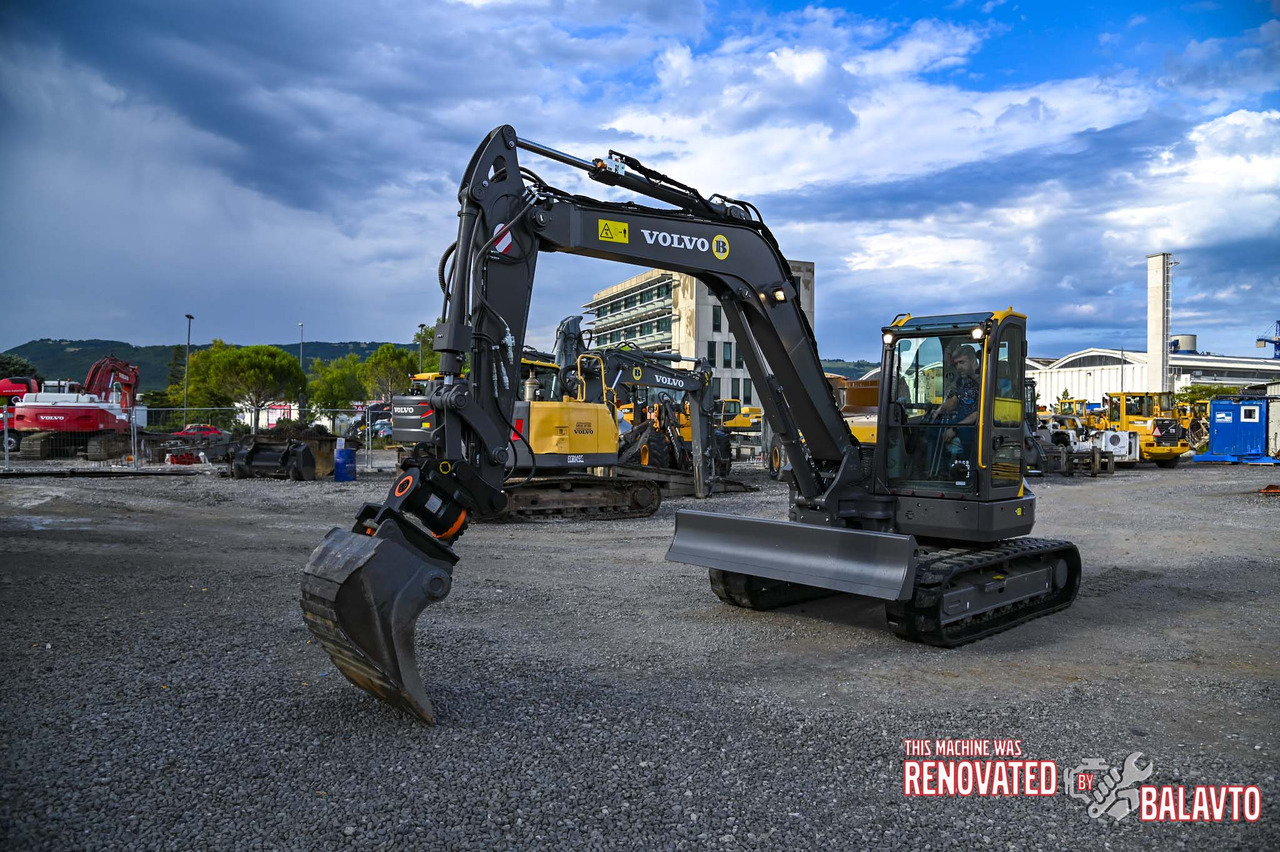 Mini rýpadlo Volvo ECR88D: obrázek 42