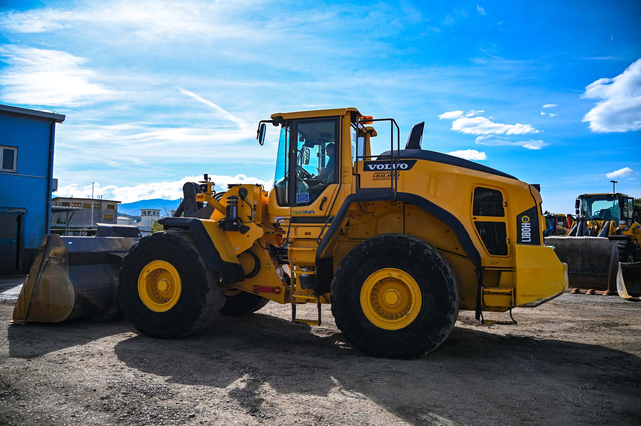 Volvo L180H - Kolový nakladač: obrázek 3 Volvo L180H - Kolový nakladač: obrázek 3