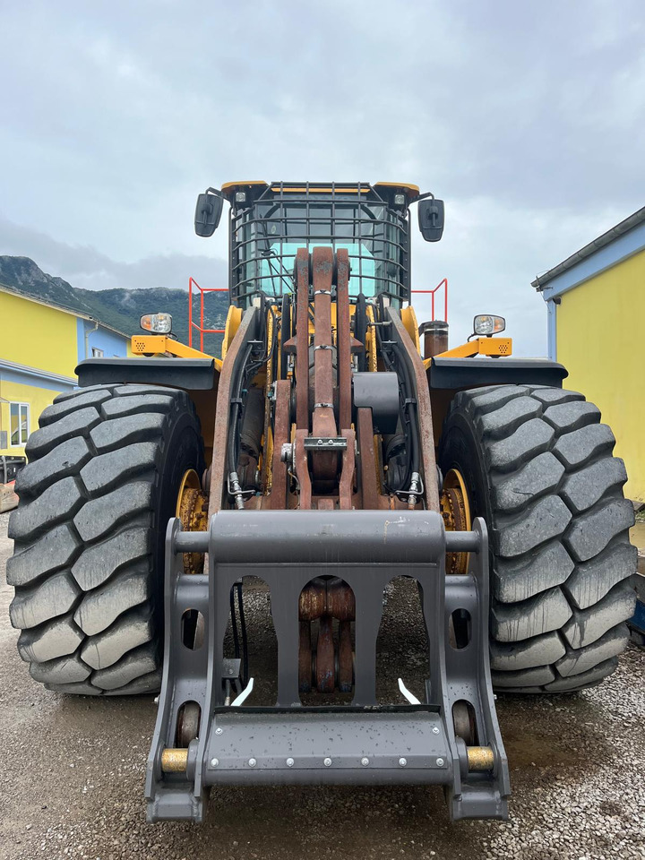 Volvo L220H - Kolový nakladač: obrázek 3 Volvo L220H - Kolový nakladač: obrázek 3