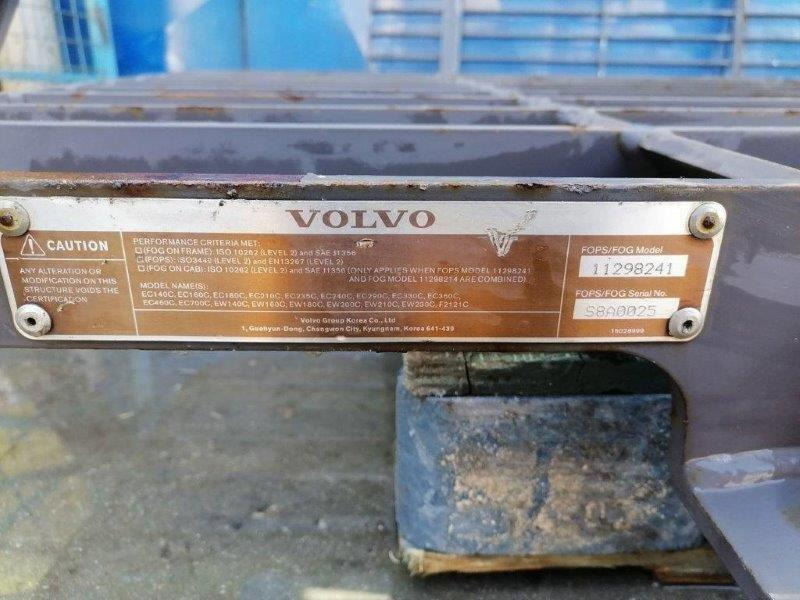 Volvo cabin guard 11298241 - Karoserie a exteriér pro Rýpadlo: obrázek 4 Volvo cabin guard 11298241 - Karoserie a exteriér pro Rýpadlo: obrázek 4