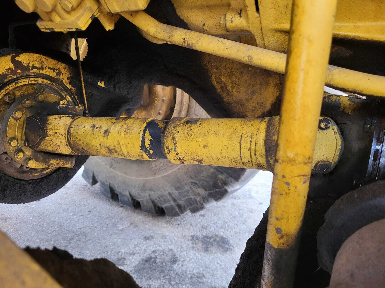 Volvo drive shaft - Poloosa pro Nakladač: obrázek 2 Volvo drive shaft - Poloosa pro Nakladač: obrázek 2