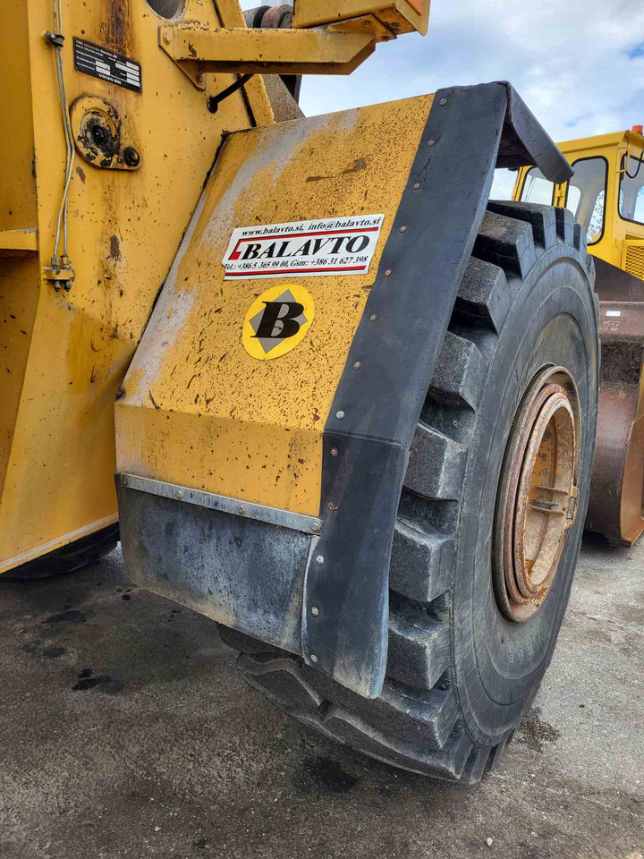 Volvo front fenders - Křídlo pro Nakladač: obrázek 1 Volvo front fenders - Křídlo pro Nakladač: obrázek 1
