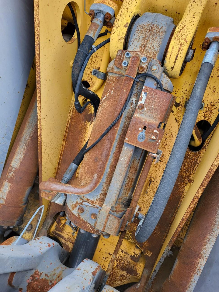 Volvo hydraulic cylinder - Hydraulický válec pro Nakladač: obrázek 1 Volvo hydraulic cylinder - Hydraulický válec pro Nakladač: obrázek 1