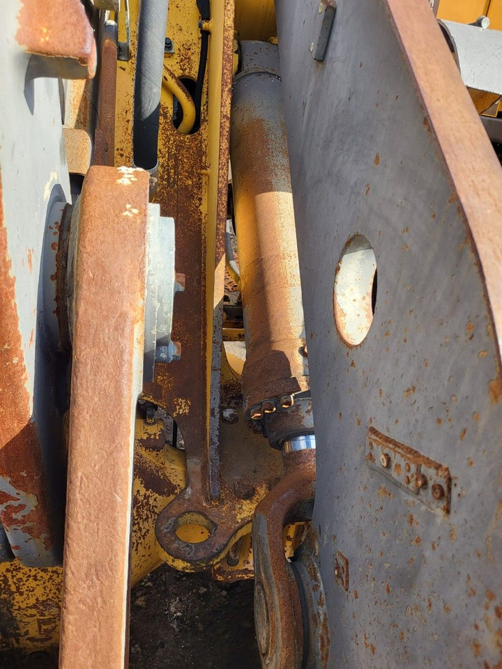 Volvo lifting hydraulic cylinder - Hydraulický válec pro Kolový nakladač: obrázek 1 Volvo lifting hydraulic cylinder - Hydraulický válec pro Kolový nakladač: obrázek 1