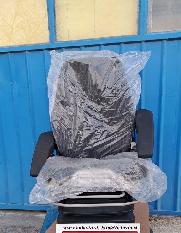 Volvo seat 11309082 for Volvo L45F, L45G, L45H, L50F, L50G, L50H - Sedaček pro Kolový nakladač: obrázek 1 Volvo seat 11309082 for Volvo L45F, L45G, L45H, L50F, L50G, L50H - Sedaček pro Kolový nakladač: obrázek 1