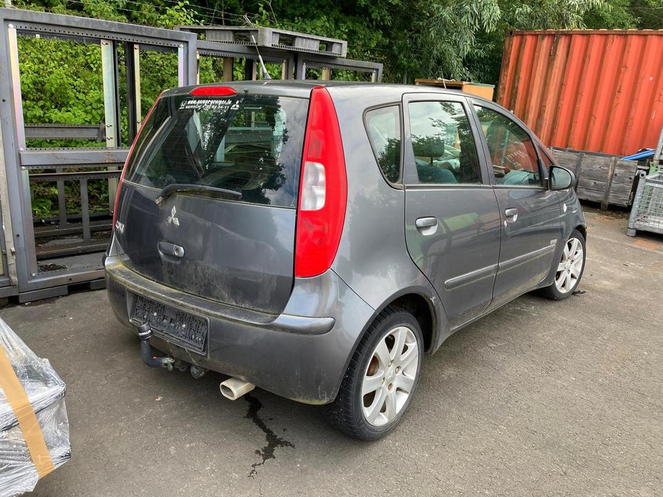 Mitsubishi Colt Unfallfahrzeug - Osobní auto: obrázek 2 Mitsubishi Colt Unfallfahrzeug - Osobní auto: obrázek 2