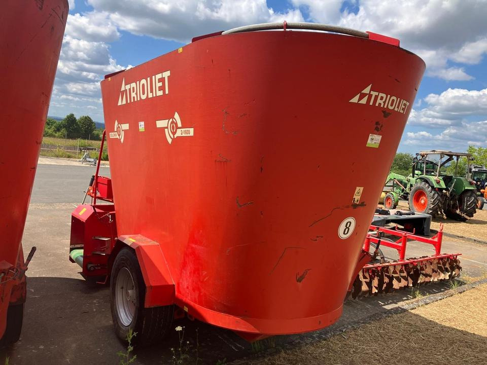 Krmný míchací vůz Trioliet Futtermischwagen Solomix 2 1600 Förderband vorne: obrázek 7 Krmný míchací vůz Trioliet Futtermischwagen Solomix 2 1600 Förderband vorne: obrázek 7